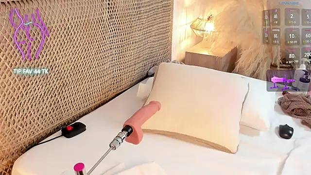 Snapshot of cloe_25 chatting on November 2025 03:06:01 AM cloe 25 online show from November 2025 03:06:01 AM