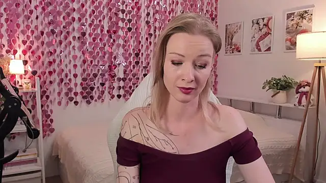 Snapshot of MissRightX chatting on June 2026 09:45:02 AM MissRightX online show from June 2026 09:45:02 AM