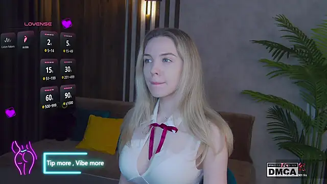 Holl1Would online show from February 2025 08:11:02 PM