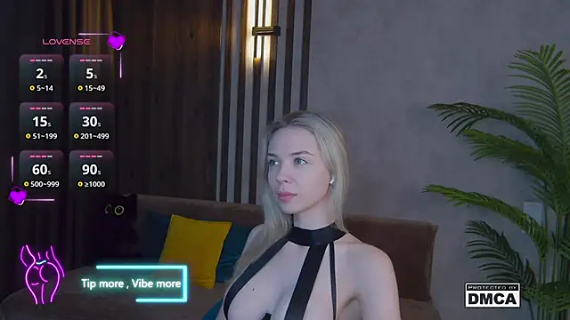 Holl1Would online show from March 2025 03:18:02 AM