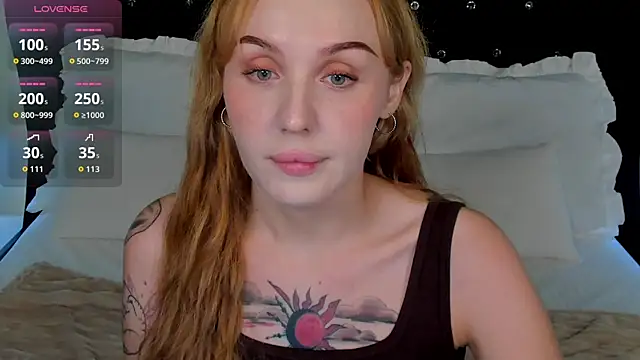 LianaFord online show from November 2025 11:47:02 PM