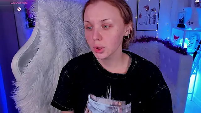 LianaFord online show from December 2025 10:25:01 PM