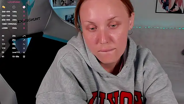 Snapshot of LianaFord chatting on June 2026 04:15:02 AM LianaFord online show from June 2026 04:15:02 AM