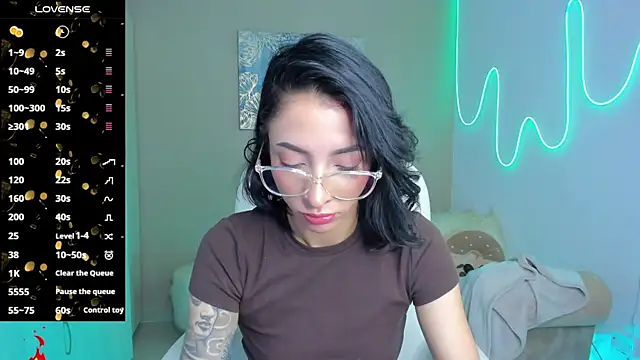 barbie scoth  online show from October 2025 09:11:01 PM