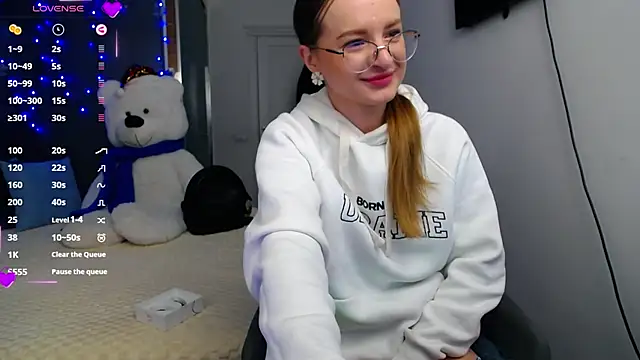 KateJonson online show from January 2025 08:19:01 AM