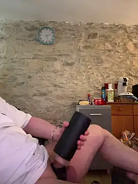 Snapshot of yann2392 chatting on May 2026 01:18:02 PM yann2392 online show from May 2026 01:18:02 PM