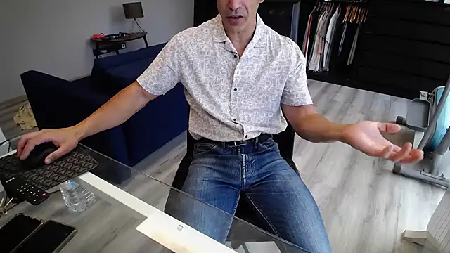 samricci21 online show from October 2025 11:00:02 AM