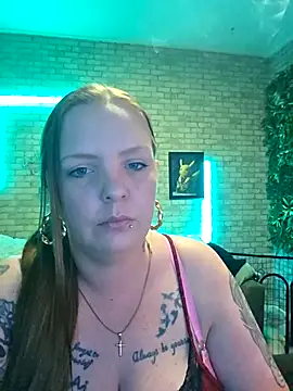Snapshot of Melissa1994- chatting on May 2026 11:32:02 PM Melissa1994- online show from May 2026 11:32:02 PM