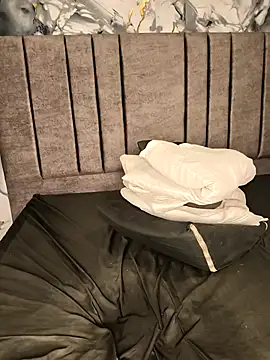 Snapshot of DANIK_STAR chatting on April 2026 03:05:01 PM DANIK STAR online show from April 2026 03:05:01 PM