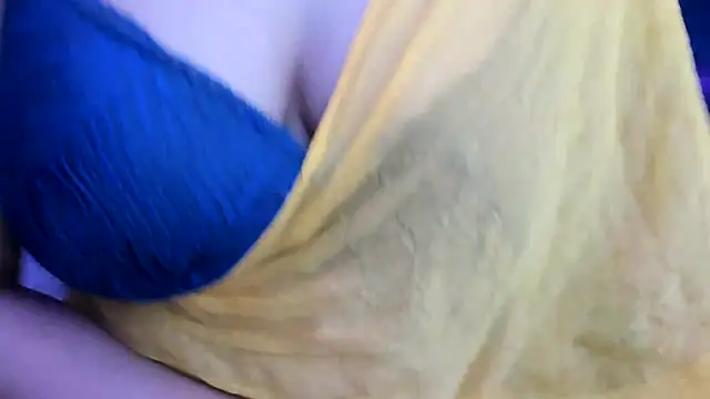 Snapshot of South_indian_tickly chatting on February 2025 09:04:02 PM South indian tickly online show from February 2025 09:04:02 PM