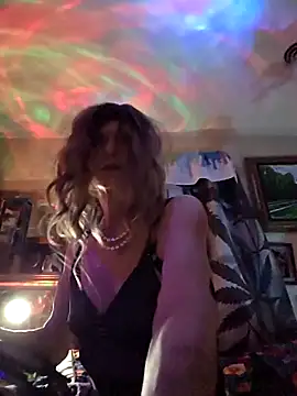 Vonniecd online show from November 2025 05:29:02 AM