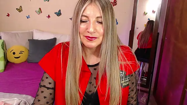 Jolie-Mature online show from March 2025 07:38:01 PM