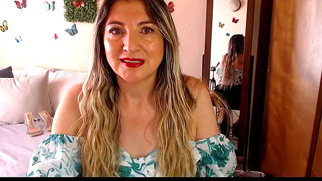 Jolie-Mature online show from April 2026 07:52:02 PM