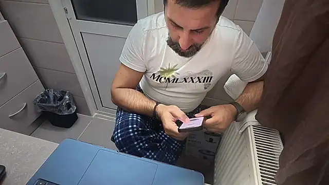 Snapshot of TigerOne19 chatting on October 2025 07:16:01 PM TigerOne19 online show from October 2025 07:16:01 PM