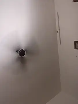  IRRESISTIBLE  online show from November 2025 06:18:02 PM