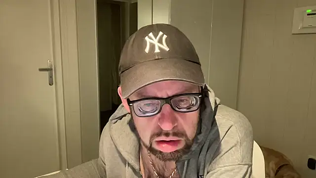 FABIOGLASSES online show from March 2026 11:22:02 PM