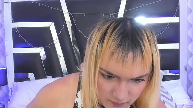 Snapshot of katya_kozlov chatting on September 2025 05:32:01 AM katya kozlov online show from September 2025 05:32:01 AM