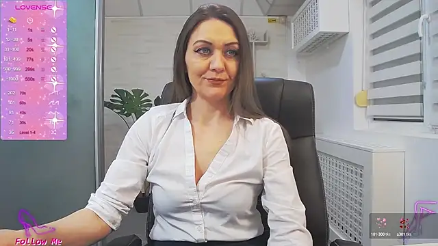 EllaMilf  online show from February 2025 05:38:02 PM