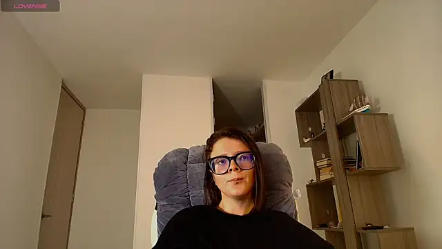 Arya starrk online show from November 2025 02:39:02 PM