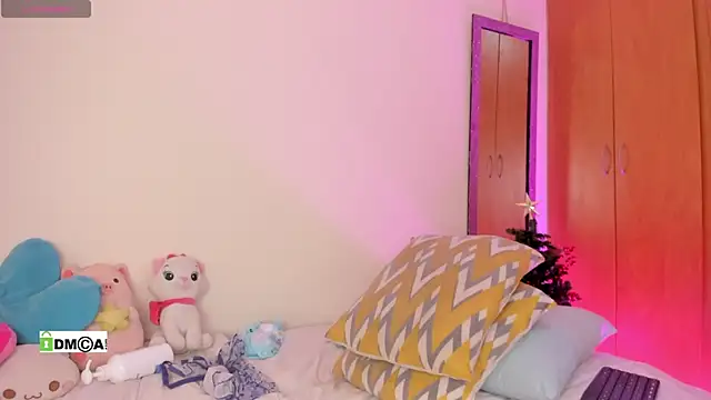 Snapshot of olivia__s chatting on January 2025 03:50:02 AM olivia  s online show from January 2025 03:50:02 AM