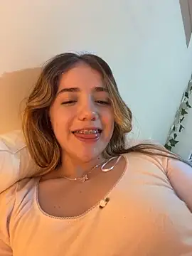 ShelbyHagen online show from November 2025 03:07:01 AM