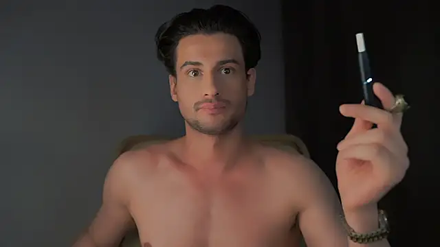 Keen   Luckystrike online show from December 2024 12:07:01 AM