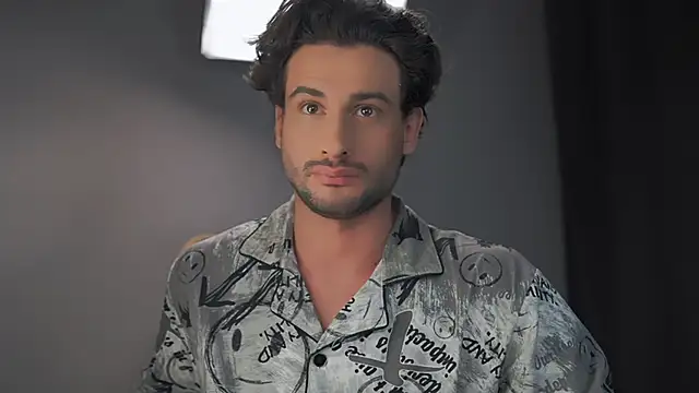 Keen   Luckystrike online show from February 2025 11:45:01 PM