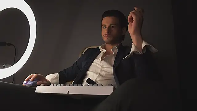 Keen   Luckystrike online show from March 2025 12:00:01 AM