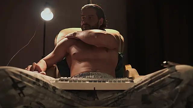 Keen   Luckystrike online show from January 2026 09:26:02 AM