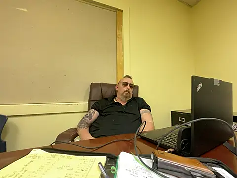 Littledick007007 online show from January 2026 06:45:01 PM