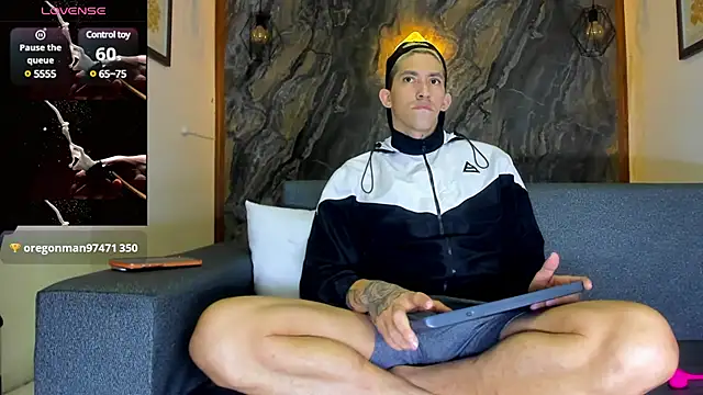 Snapshot of yeckodream chatting on February 2025 08:11:02 AM yeckodream online show from February 2025 08:11:02 AM