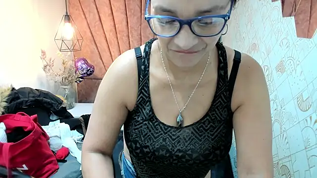 MarilynMiilf  online show from November 2025 07:35:02 PM