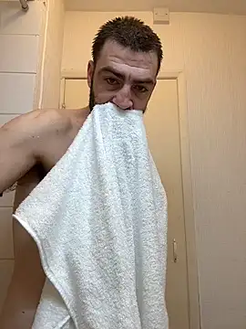 Snapshot of ThatGuyNextDoor1992 chatting on November 2025 06:19:02 AM ThatGuyNextDoor1992 online show from November 2025 06:19:02 AM