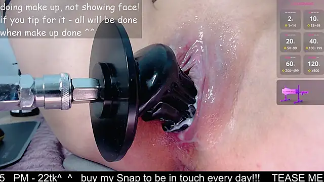 kitty alika online show from November 2025 12:05:02 PM