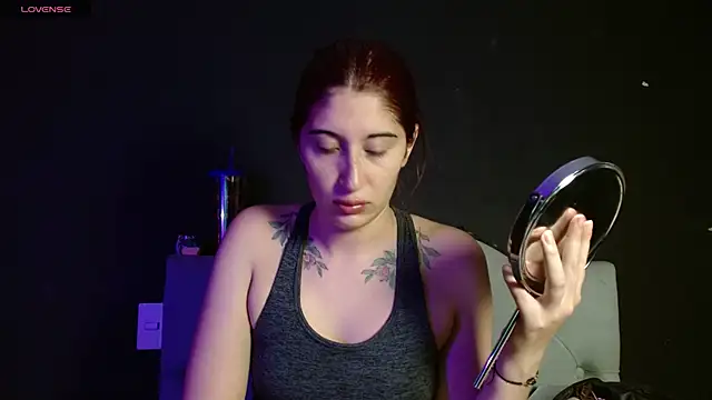 Red-moon1 online show from January 2026 04:48:02 AM