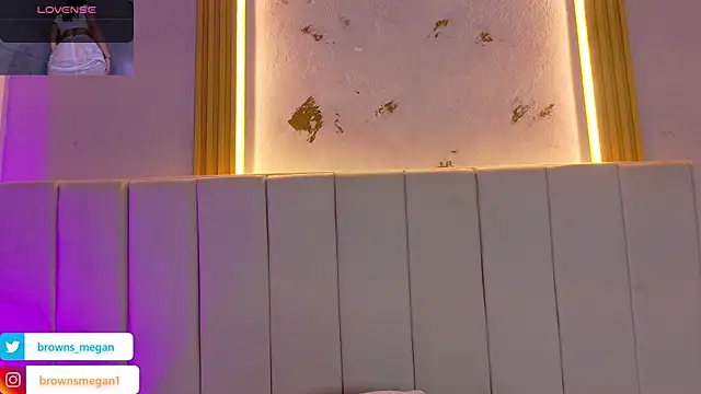 Megan browns1 online show from April 2026 01:12:02 PM