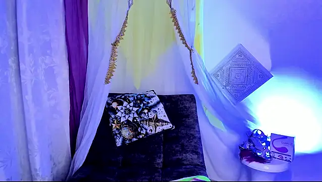 sophiaamethystt online show from March 2025 02:53:02 AM