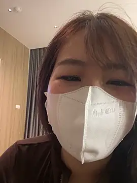 Onee-Chew online show from April 2026 11:52:02 AM