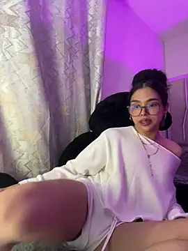 Samantha Bernardo online show from June 2026 05:21:01 AM
