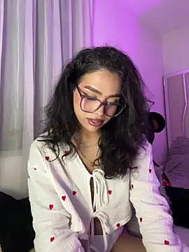 Samantha Bernardo online show from June 2026 04:34:02 AM