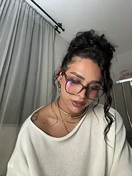 Samantha Bernardo online show from July 2026 04:30:01 AM