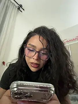 Samantha Bernardo online show from July 2026 04:45:01 AM