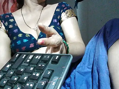Snapshot of RukminiNew chatting on July 2026 06:44:01 PM RukminiNew online show from July 2026 06:44:01 PM