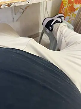 buri232 online show from February 2025 07:04:02 PM