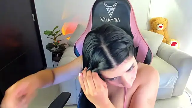 Snapshot of eval_lee18 chatting on February 2026 03:33:01 AM eval lee18 online show from February 2026 03:33:01 AM