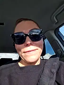 Ellie-L-Elizabeth online show from February 2025 02:34:01 PM