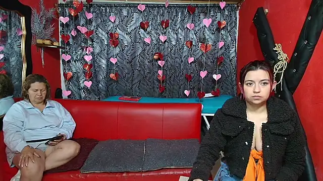 lesbiancuple online show from February 2025 10:54:01 AM