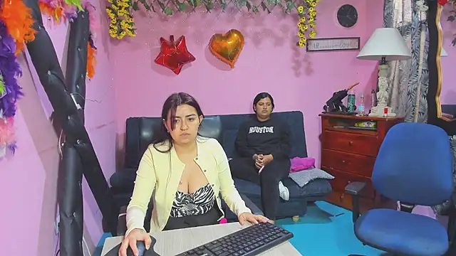 lesbiancuple online show from February 2026 11:53:02 AM