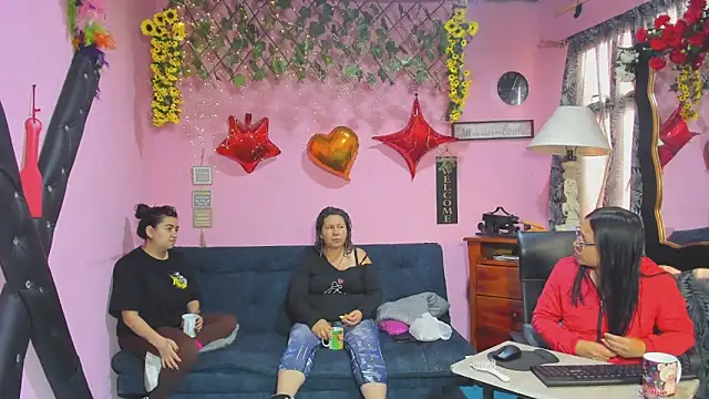 lesbiancuple online show from March 2026 12:32:01 PM