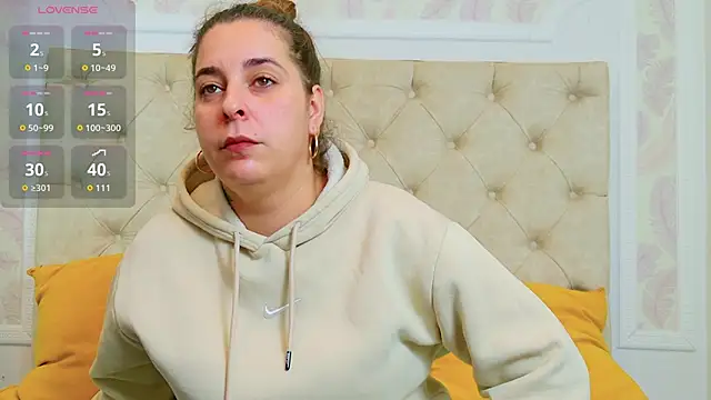 KarinaNoir online show from November 2025 03:40:02 AM